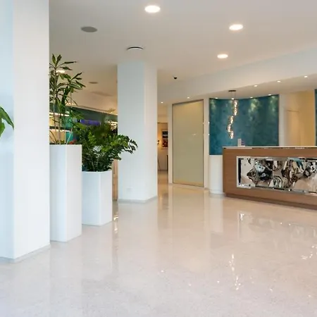 Western Tigullio Royal Отель 4*