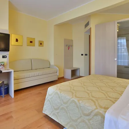 Western Tigullio Royal 4* ראפאלו