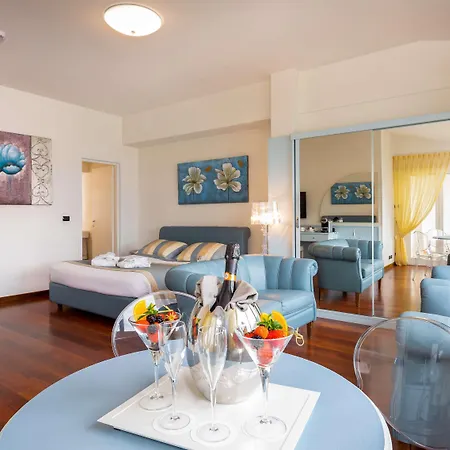 Western Tigullio Royal Szálloda 4*