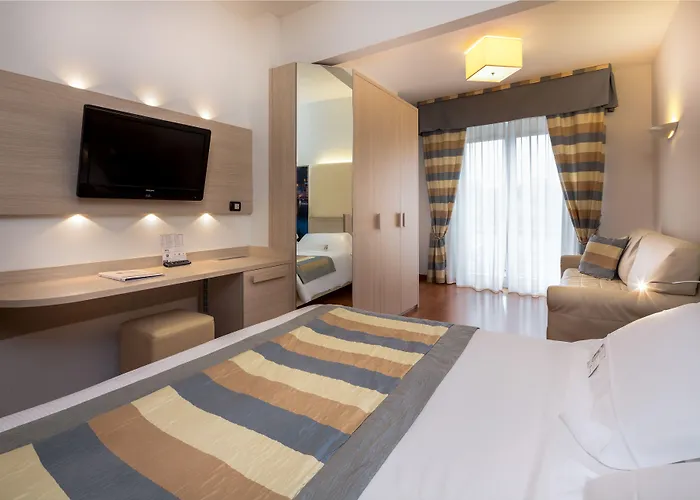 Western Tigullio Royal Hotel